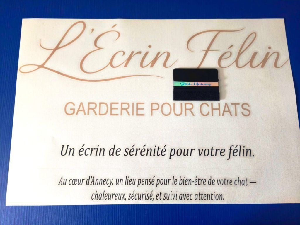 Sticker autocollant personnalisé sur mesure
