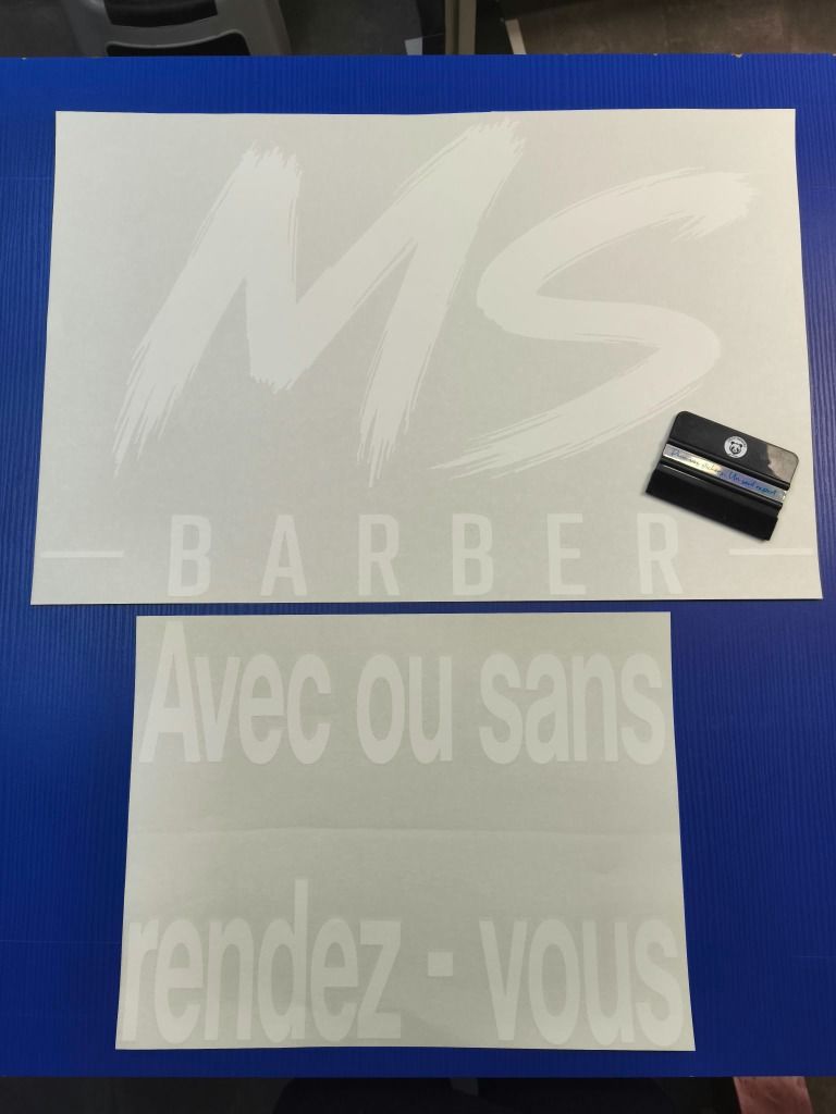 Sticker autocollant personnalisé sur mesure