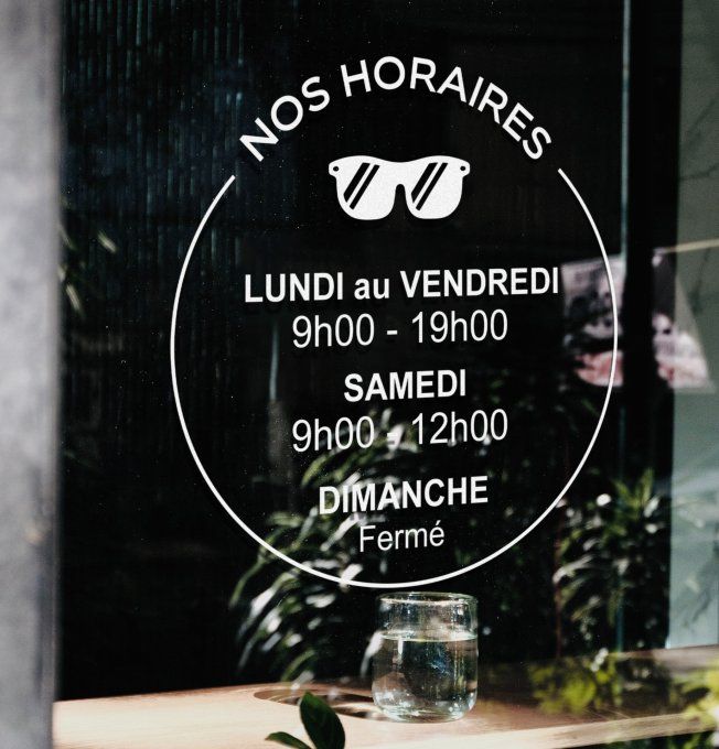 Sticker horaire vitrine opticien