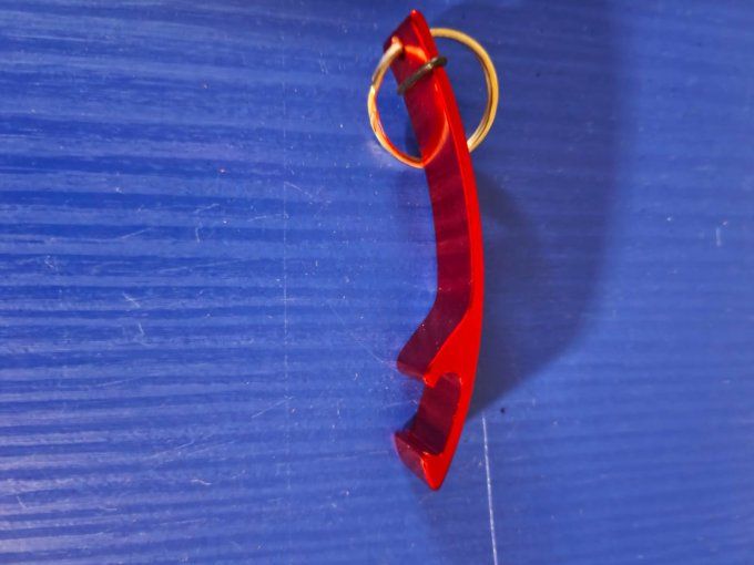 Porte clés décapsuleur Stick-Univers